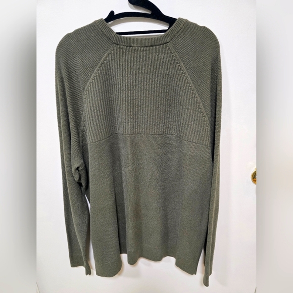 Express sweater - Picture 3 of 3